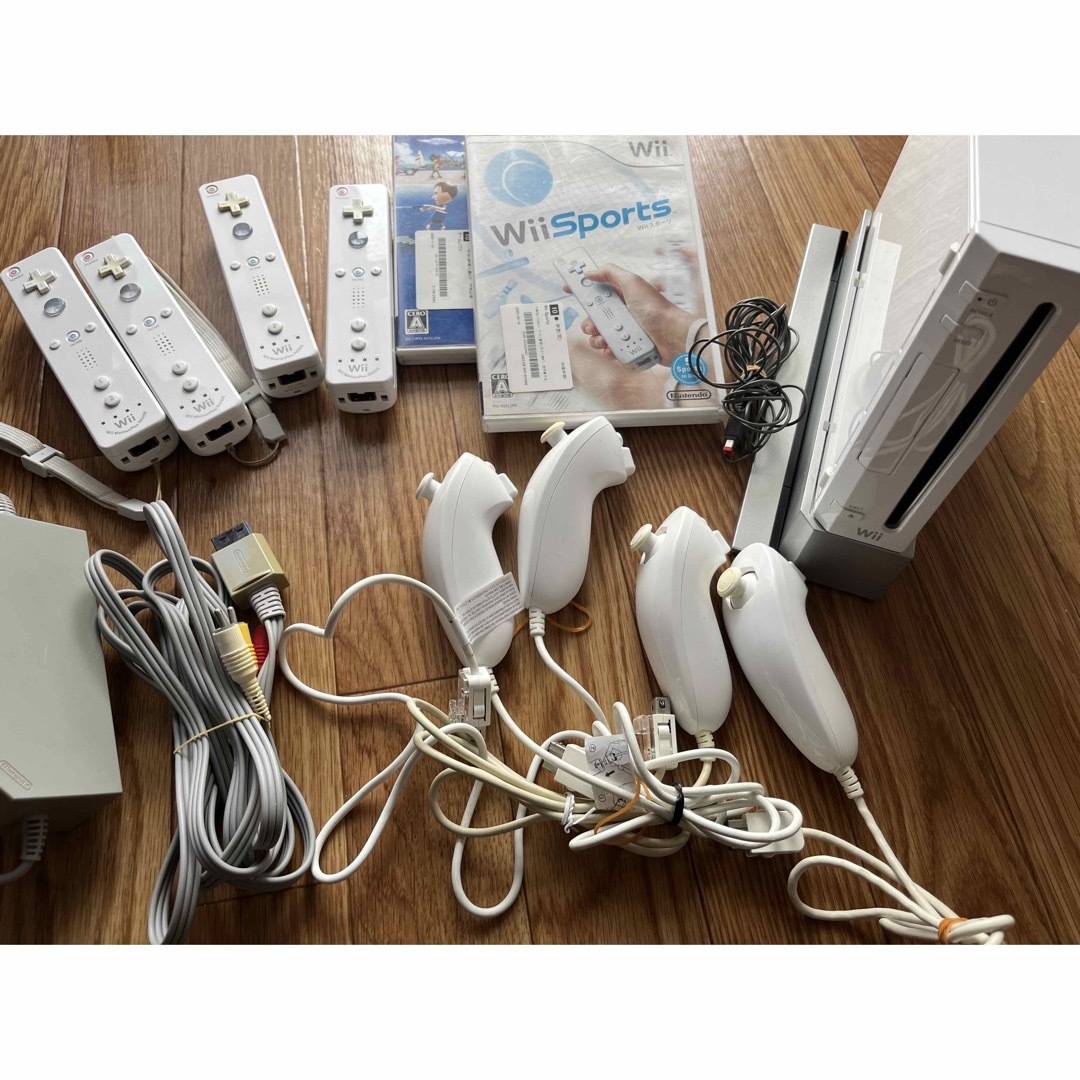 Wii - Wii本体とソフト コントローラー セットの通販 by ルンルンshop ...