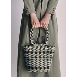 ザラ(ZARA)のZARA メタリックウーブントートバッグ(かごバッグ/ストローバッグ)