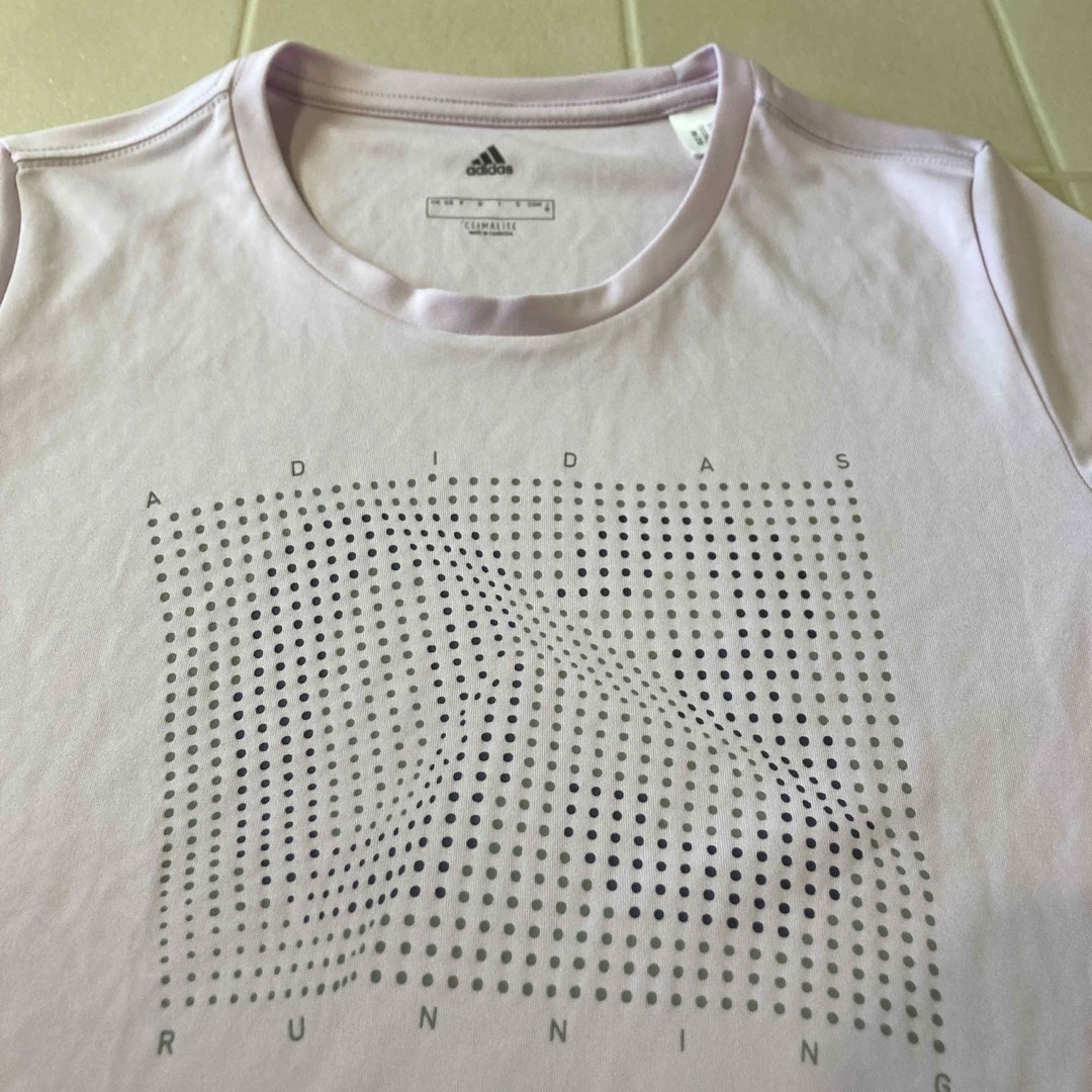 adidas(アディダス)のadidas  レディースTシャツ レディースのトップス(Tシャツ(半袖/袖なし))の商品写真