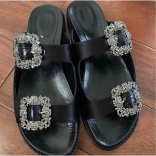 マノロブラニクの通販 3,000点以上 | MANOLO BLAHNIKを買うならラクマ