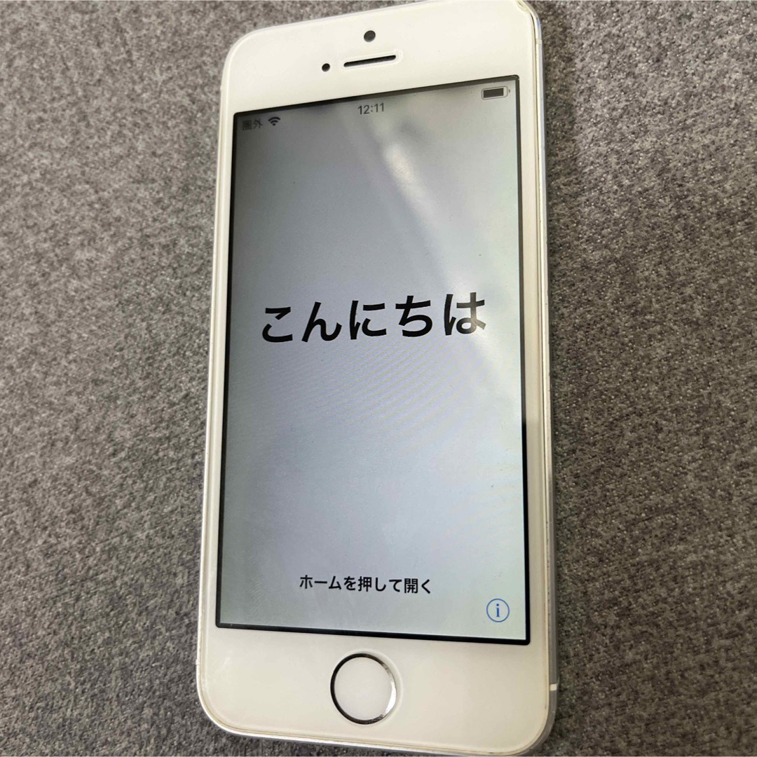 iPhone(アイフォーン)の訳ありジャンク品iPhone 5s Silver 16 GB SIMフリー   スマホ/家電/カメラのスマートフォン/携帯電話(スマートフォン本体)の商品写真