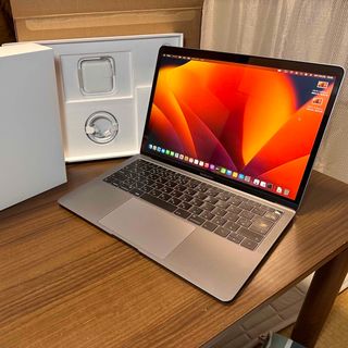 マック(Mac (Apple))のMacBook Air 13.3/1.6GHz/8GB/256GB/2018(ノートPC)