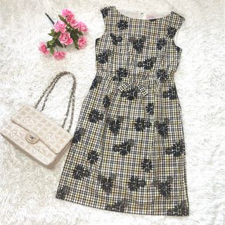 トッカ(TOCCA)の【SALE】TOCCA 定価3万円　チェックワンピース　花柄ワンピース(ひざ丈ワンピース)