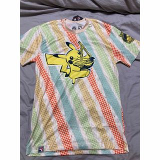 ポケモン - Tシャツ ピカチュウ マルチカラー ポケモンワールド