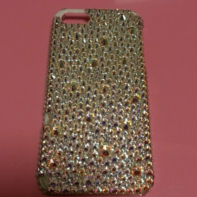 SWAROVSKI(スワロフスキー)の正規品オーロラスワロケース スマホ/家電/カメラのスマホアクセサリー(モバイルケース/カバー)の商品写真