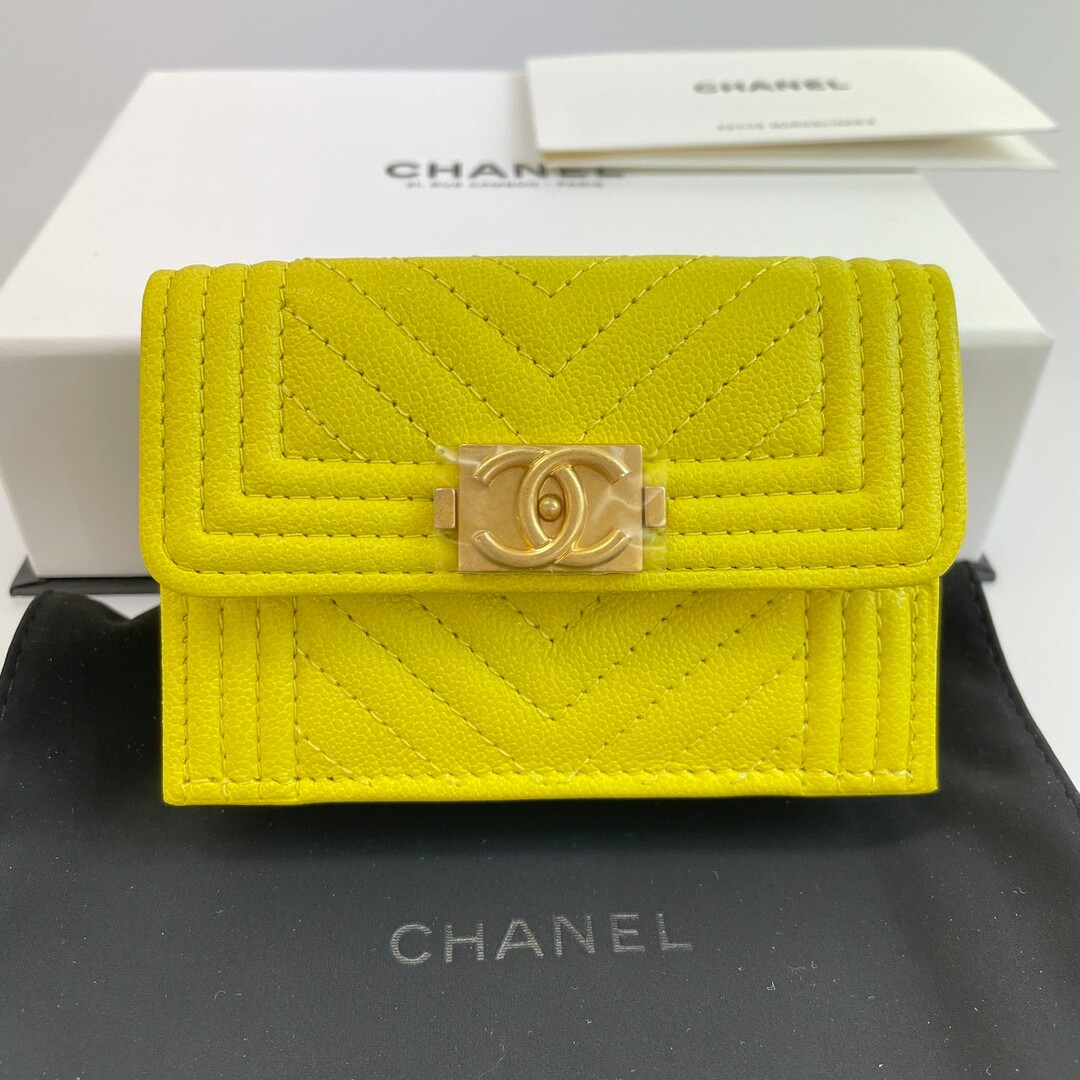 新品未使用 CHANEL シャネル ボーイシャネル スモール フラップウォレット 新品未使用 CHANEL シャネル ボーイシャネル スモール フラップウォレット
