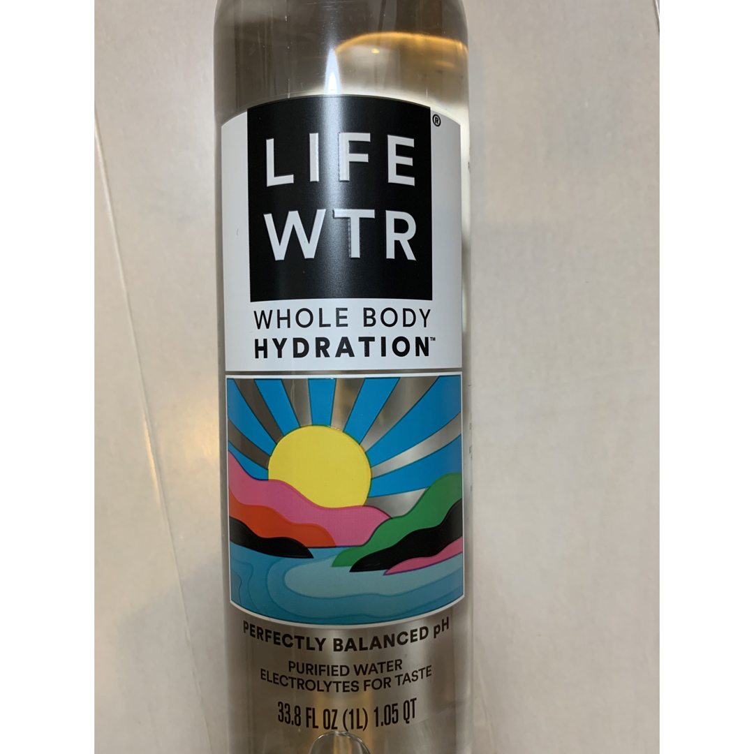 ライフウォーター　LIFE WTR LIFEWATER  1000ml スポーツ/アウトドアのアウトドア(登山用品)の商品写真