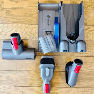 ダイソン(Dyson)のダイソン dyson 掃除機 ツール 4点セット 付属品 正規品 中古未使用美品(掃除機)