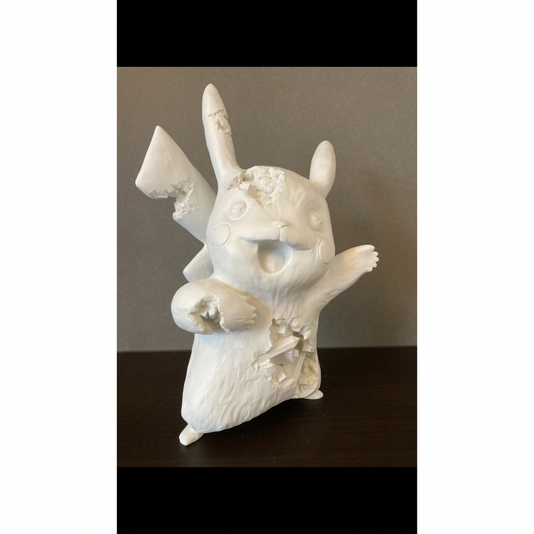 Daniel Arsham × Pokmon Crystalized Pikachu &White ダニエル Daniel Arsham × Pokmon Crystalized Pikachu &White ダニエル