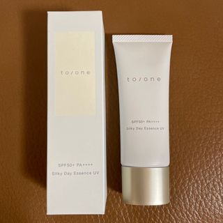 コスメキッチン(Cosme Kitchen)のto/one シルキー デイ エッセンスUV 日焼け止め　コスメキッチン(日焼け止め/サンオイル)