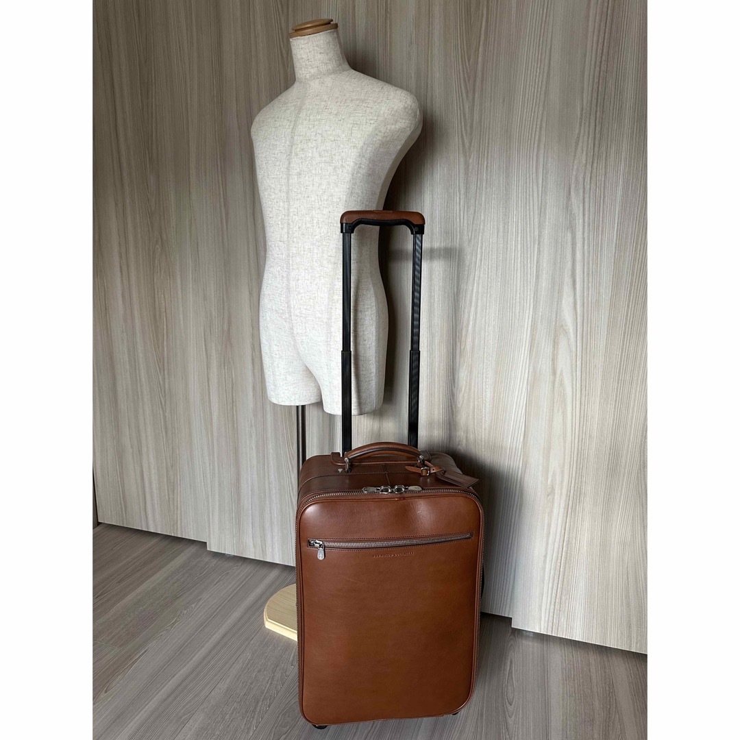 BRUNELLO CUCINELLI(ブルネロクチネリ)の定価90,6万 BRUNELLO CUCINELLI スーツケース レザー メンズのバッグ(トラベルバッグ/スーツケース)の商品写真