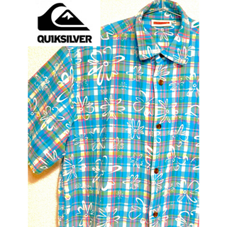 クイックシルバー(QUIKSILVER)の【美品・本物】 クイックシルバーアロハシャツ　花柄ストライプ　Lサイズ(シャツ)