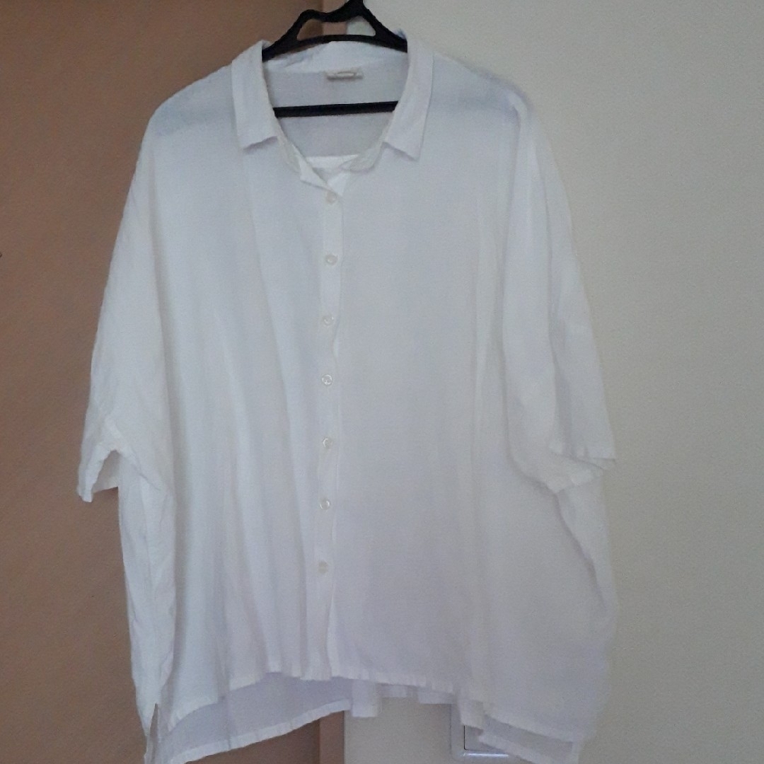 リネンシャツ レディースのトップス(シャツ/ブラウス(半袖/袖なし))の商品写真