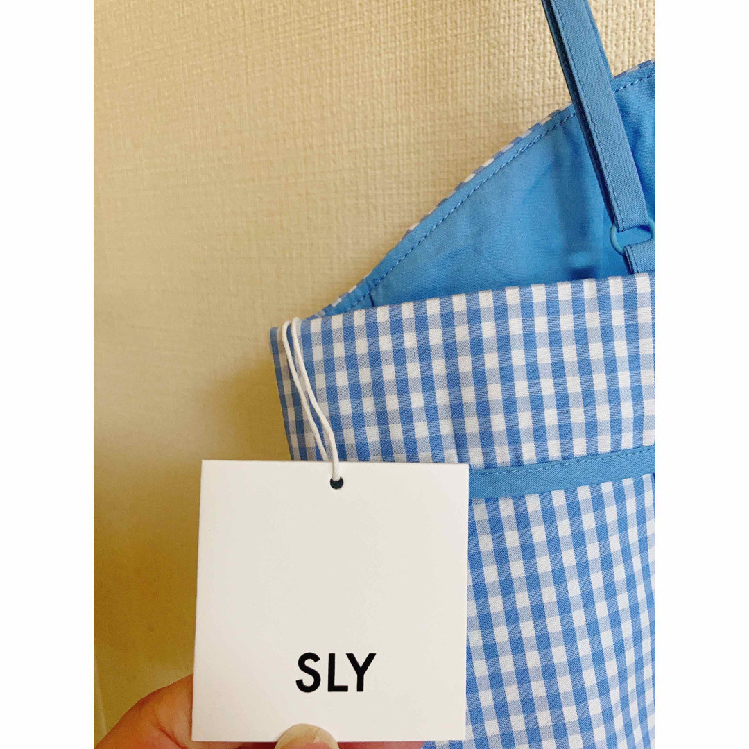 SLY(スライ)のSLY 水色チェックビスチェ　新品未使用　ニコアンド　SANSELF レディースのトップス(ベアトップ/チューブトップ)の商品写真