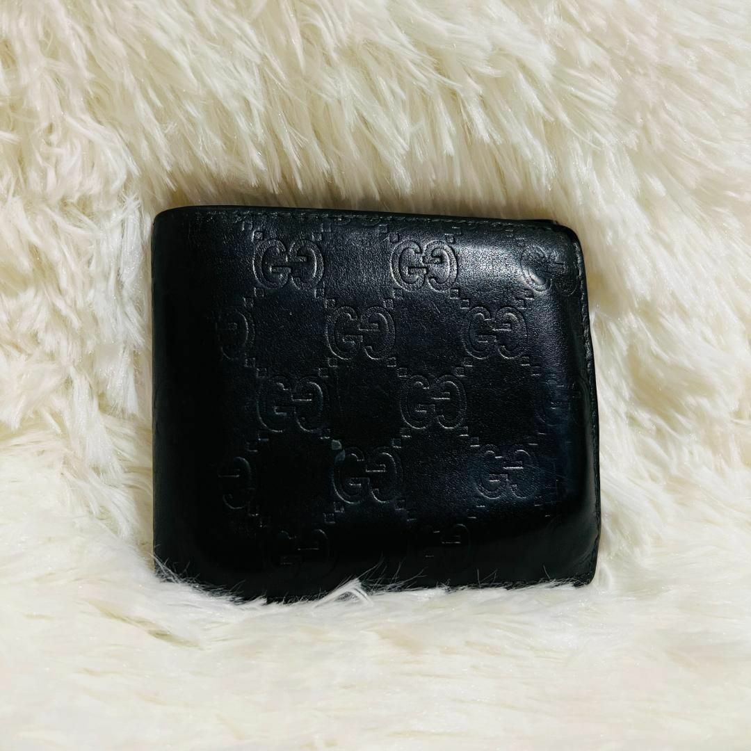 Gucci - 美品 GUCCI 2つ折り財布 シマレザー GG柄 型押し ブラック ...