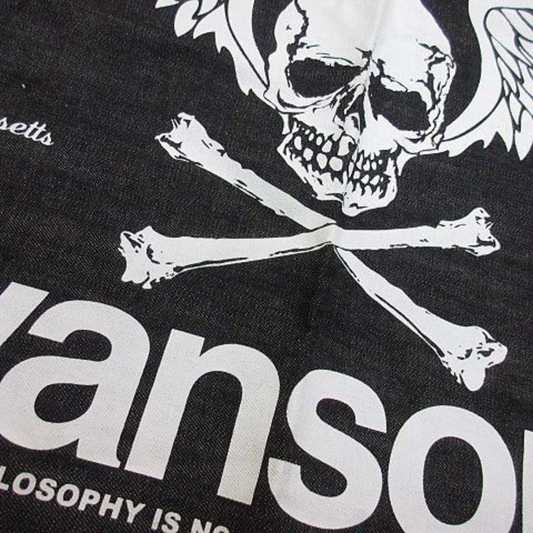 VANSON(バンソン)のバンソン ブラック デニム スカル ウイング フラッグ 旗 タペストリー 黒 エンタメ/ホビーの美術品/アンティーク(絵画/タペストリー)の商品写真