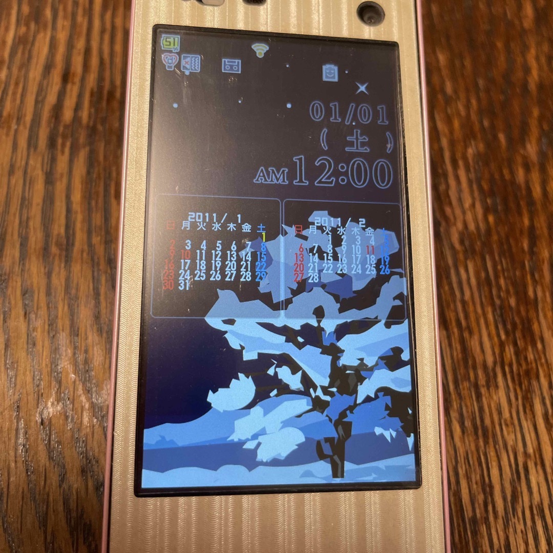 NTTdocomo(エヌティティドコモ)のFOMA docomo F-06Dハッピーピンク スマホ/家電/カメラのスマートフォン/携帯電話(携帯電話本体)の商品写真