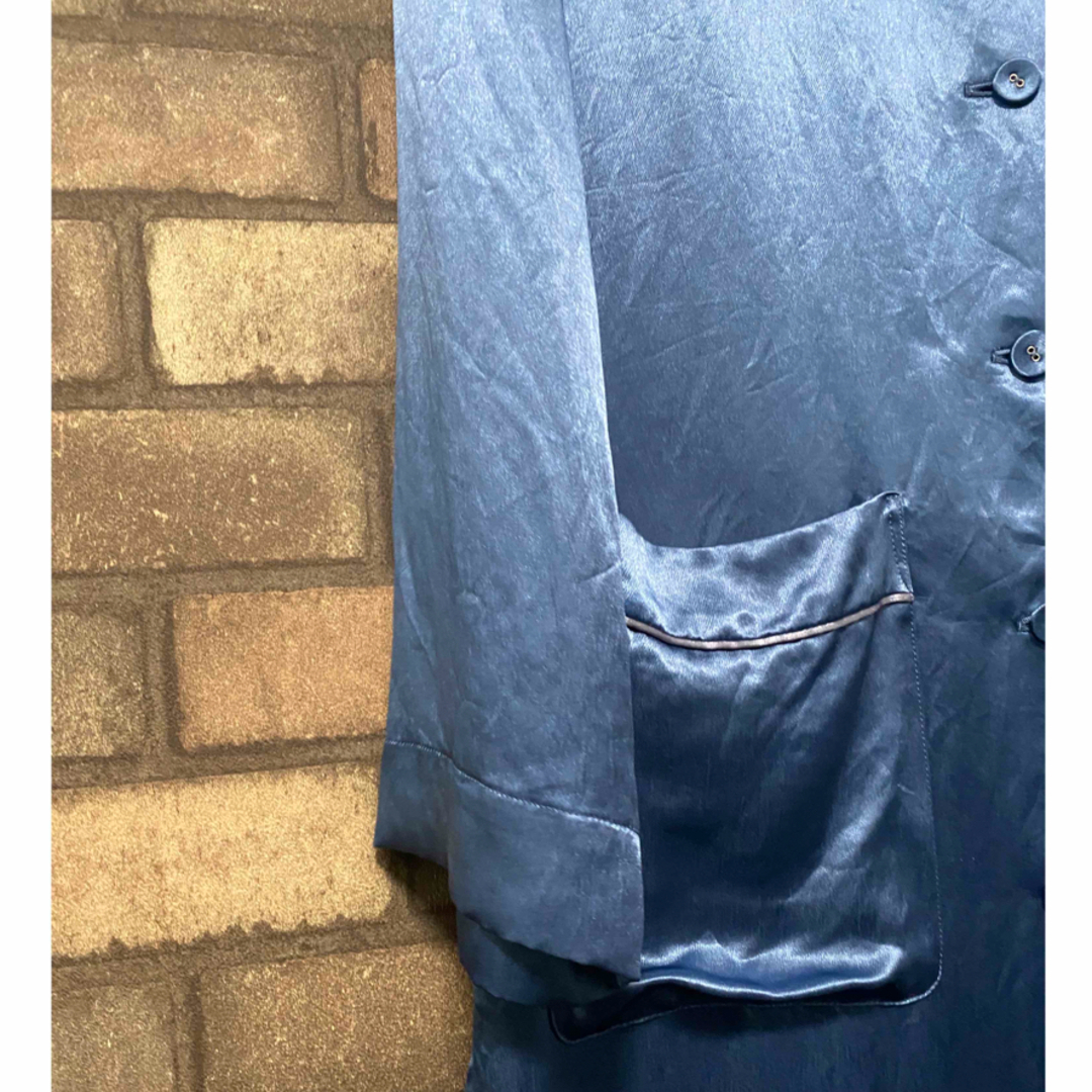 LE CIEL BLEU(ルシェルブルー)のルシェルブルー　ロングガウン　グロッシーサテン　ローブコート　 レディースのジャケット/アウター(ロングコート)の商品写真