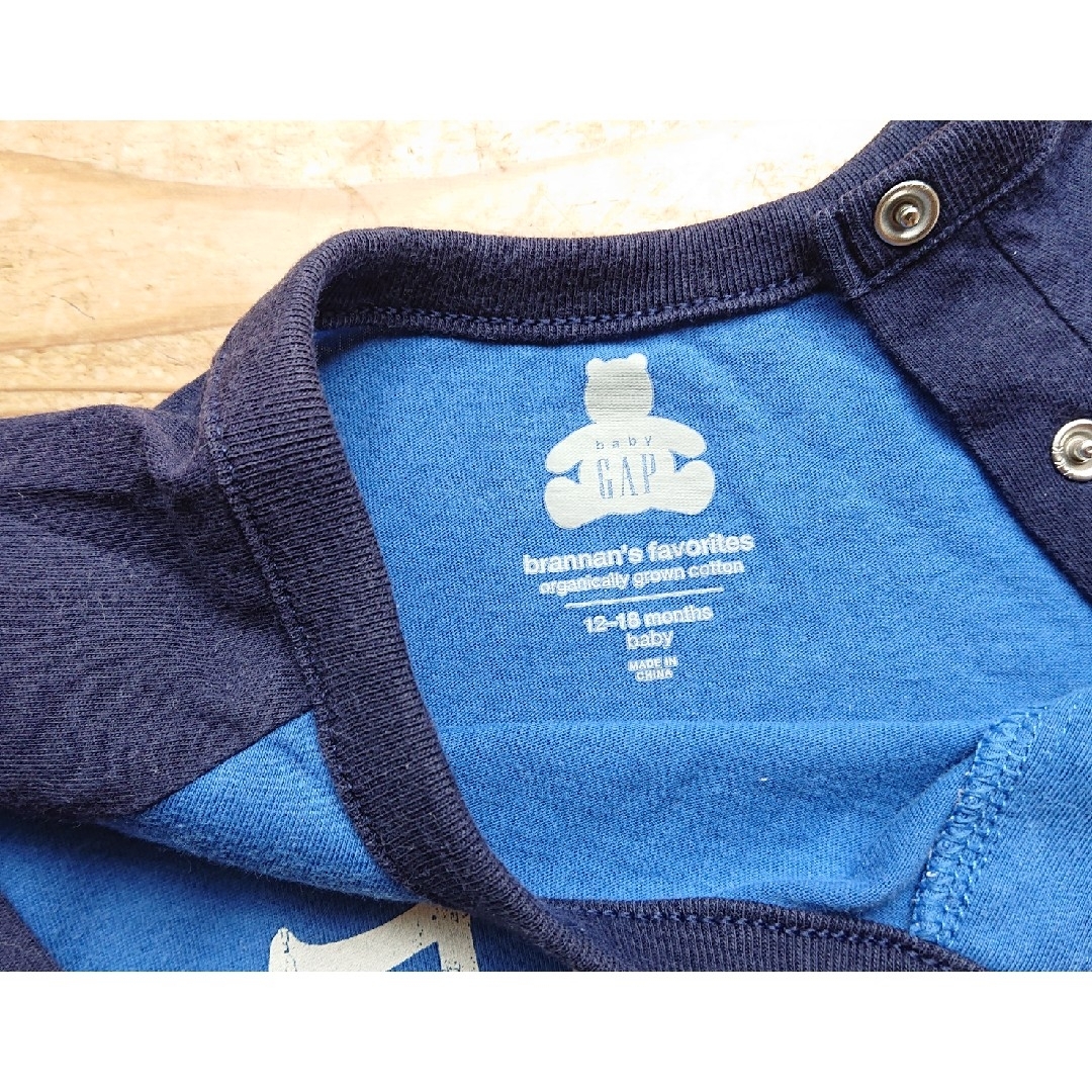 GAP(ギャップ)のベビー服 長袖ロンパース サイズ80 キッズ/ベビー/マタニティのベビー服(~85cm)(ロンパース)の商品写真