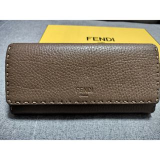 フェンディ(FENDI)のFENDI♡長財布(財布)