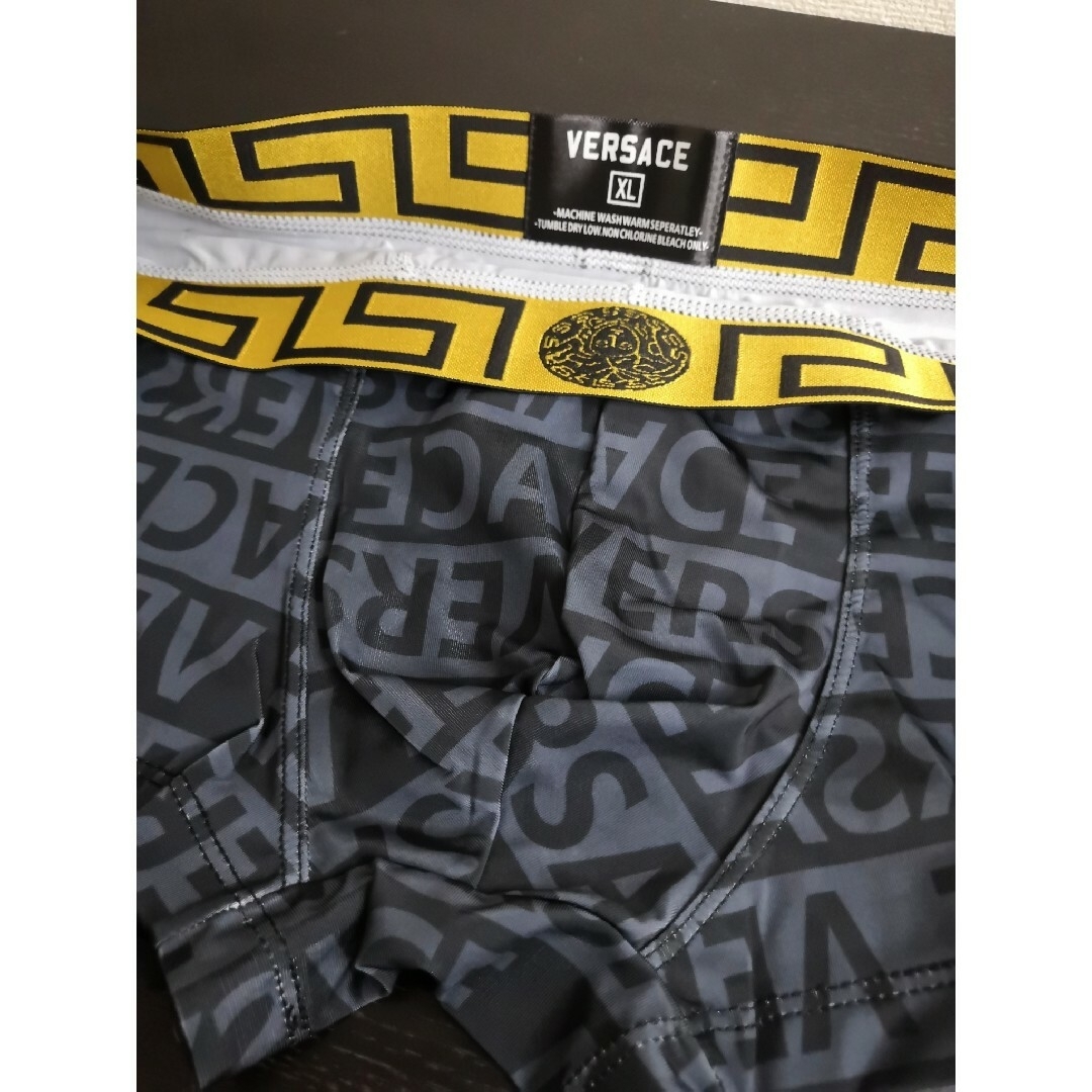 VERSACE(ヴェルサーチ)のヴェルサーチ VERSACE モノグラム柄 ボクサーパンツ ＸＬ メンズのアンダーウェア(ボクサーパンツ)の商品写真