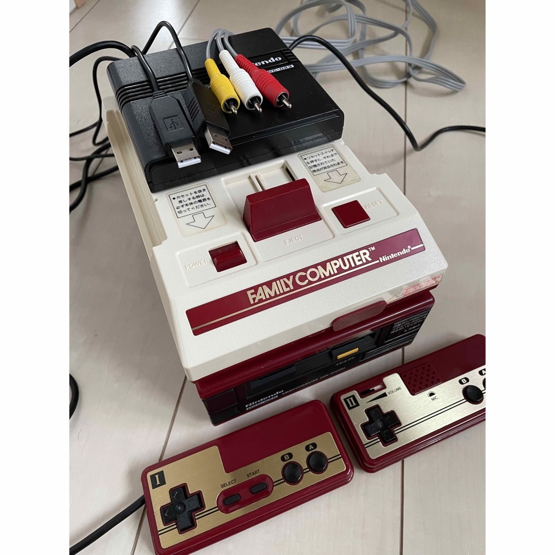 ファミリーコンピュータ - ファミコン本体AV化仕様 ディスクシステム