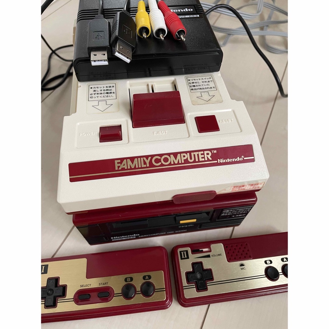 ファミリーコンピュータ - ファミコン本体AV化仕様 ディスクシステム