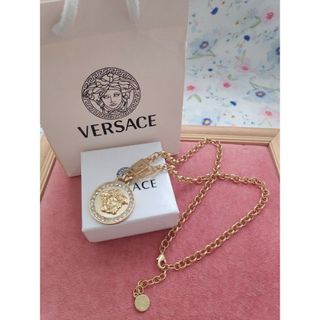 ヴェルサーチの通販 7,000点以上 | VERSACEを買うならラクマ