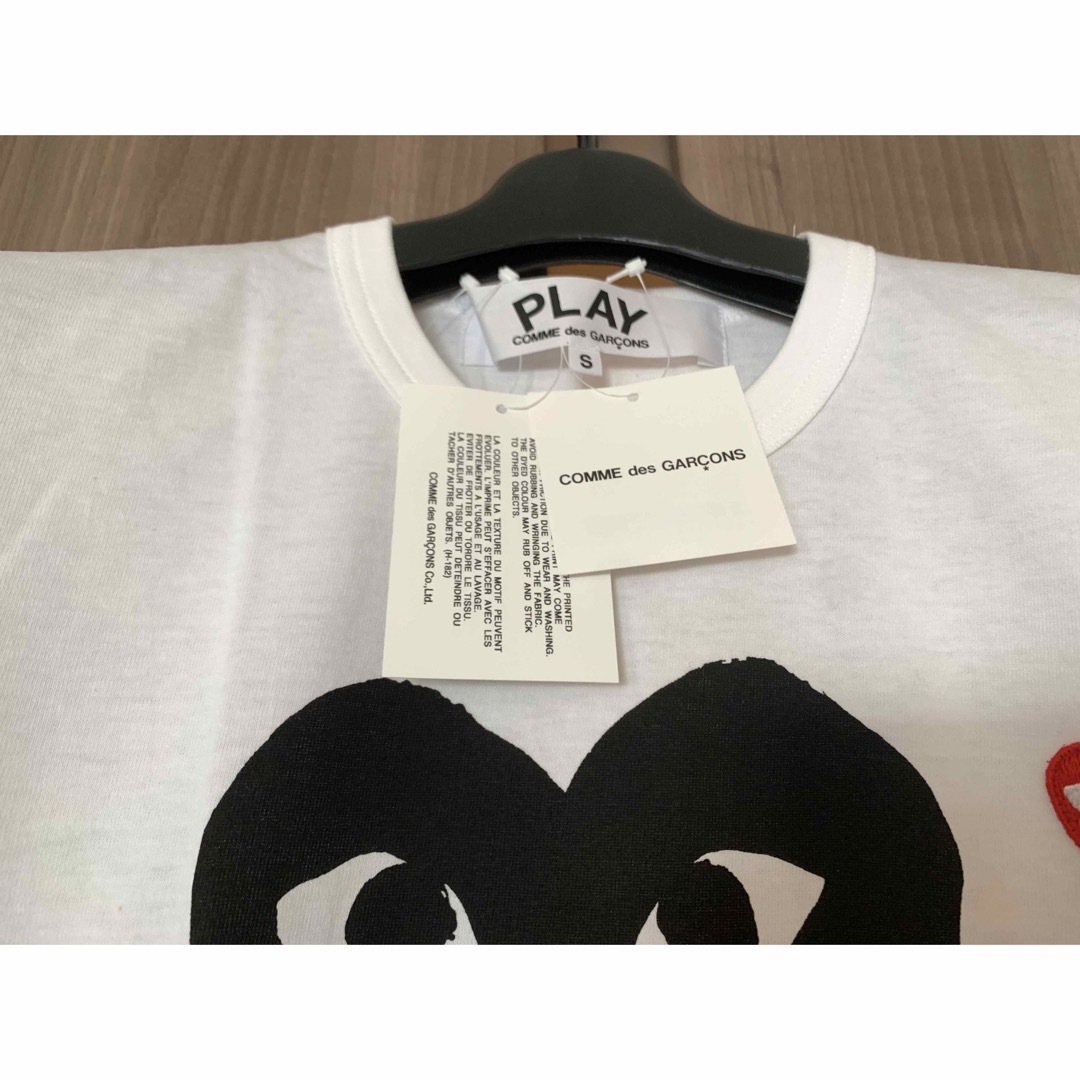 COMME des GARCONS(コムデギャルソン)のコムデギャルソンPLAY黒ハートTシャツ メンズのトップス(Tシャツ/カットソー(半袖/袖なし))の商品写真