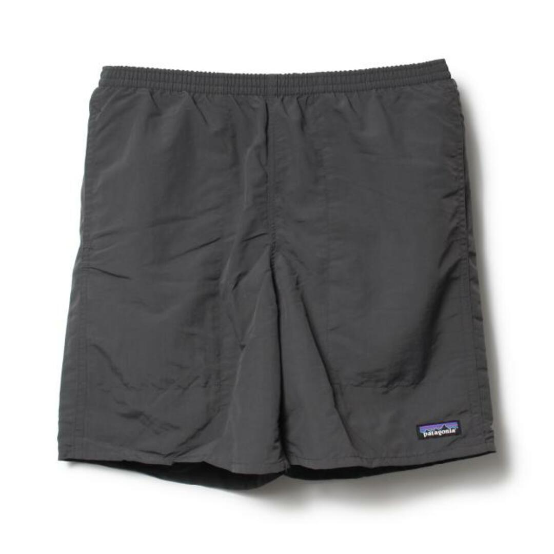 patagonia(パタゴニア)の【新品未使用】 patagonia パタゴニア ショートパンツ ハーフパンツ バギーズ ロング 7インチ ショーツ 【Mサイズ/FORGE GREY】 メンズのパンツ(ワークパンツ/カーゴパンツ)の商品写真