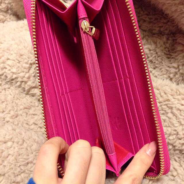 MCM(エムシーエム)のMCM♡新品ラウンドファスナー長財布 レディースのファッション小物(財布)の商品写真