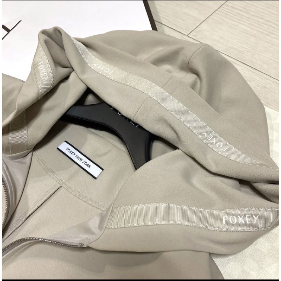 FOXEY - 極美品☆即完売¥50,600 FOXEY ロゴリボンパーカ
