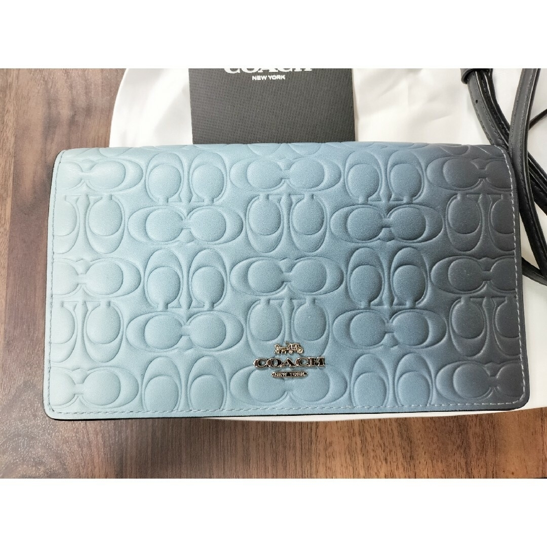 COACH(コーチ)のCOACH シグネチャー ショルダーウォレット レディースのファッション小物(財布)の商品写真