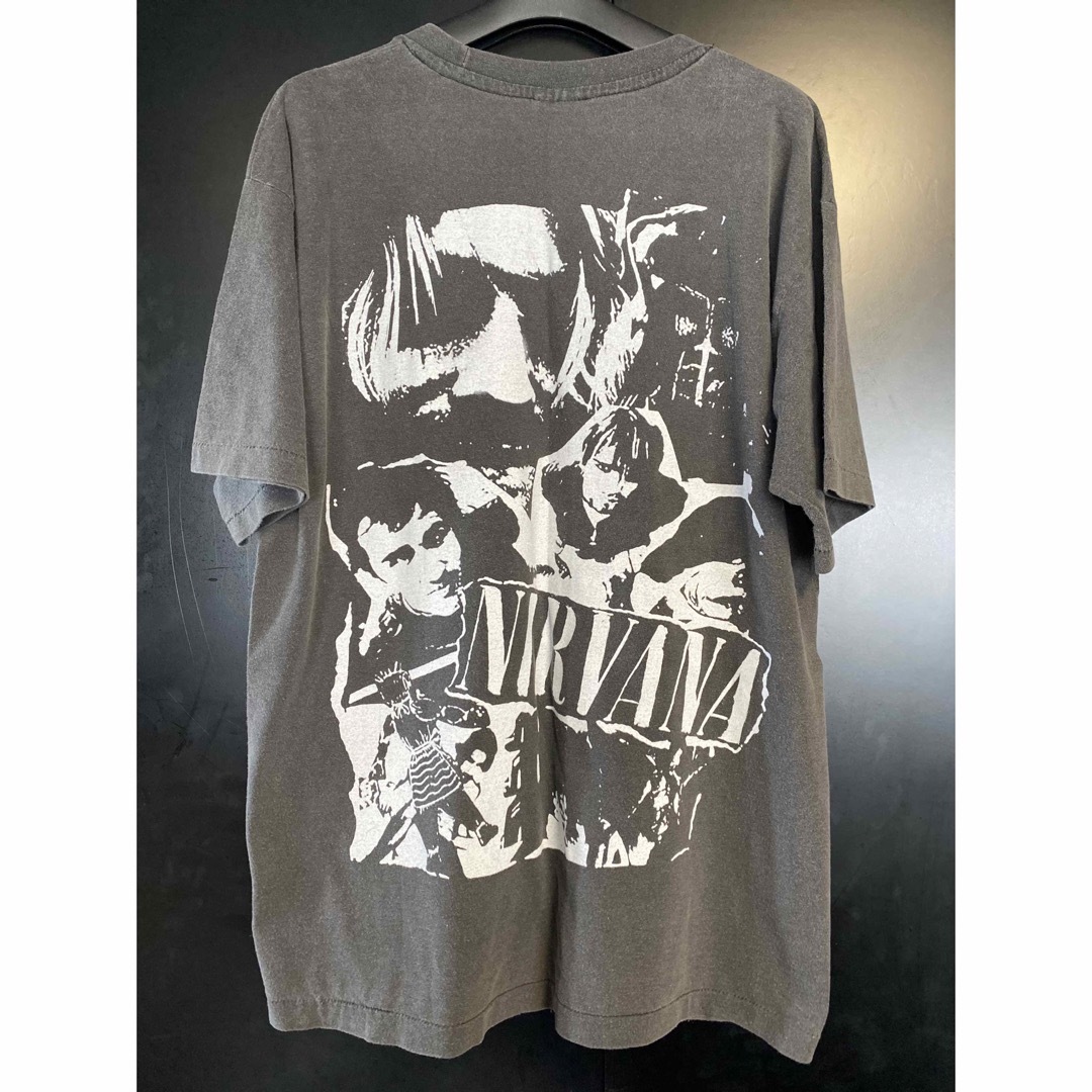 希少　NIRVANA  総柄プリントTシャツ　サイズL  カートコバーン