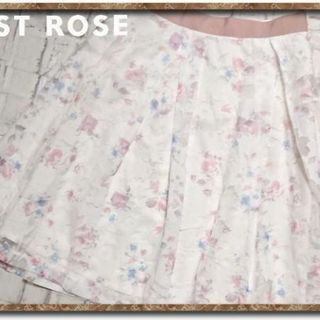 レストローズ(L'EST ROSE)のレストローズ　オパール加工スカート　白(ミニスカート)