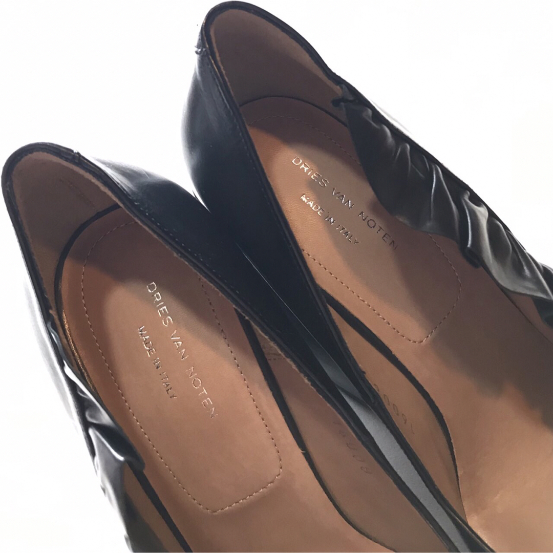 DRIES VAN NOTEN(ドリスヴァンノッテン)の定価11.7万 ドリスヴァンノッテン ラッフルディテールレザーハイヒールパンプス レディースの靴/シューズ(ハイヒール/パンプス)の商品写真