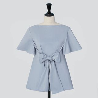 フォクシー(FOXEY)の現行品　フォクシー　可愛いトップス　"CAMELLIA TOP" フレンチブルー(シャツ/ブラウス(半袖/袖なし))