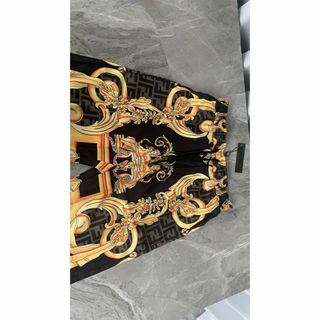 ヴェルサーチ(Gianni Versace)の通販 2,000点以上 | ジャンニ