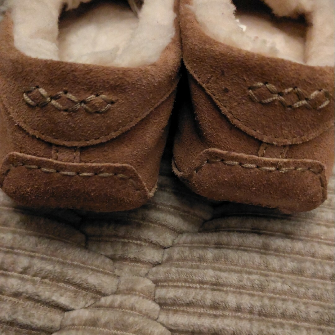 UGG   アグ モカシン ２４センチの通販 by momo｜アグならラクマ