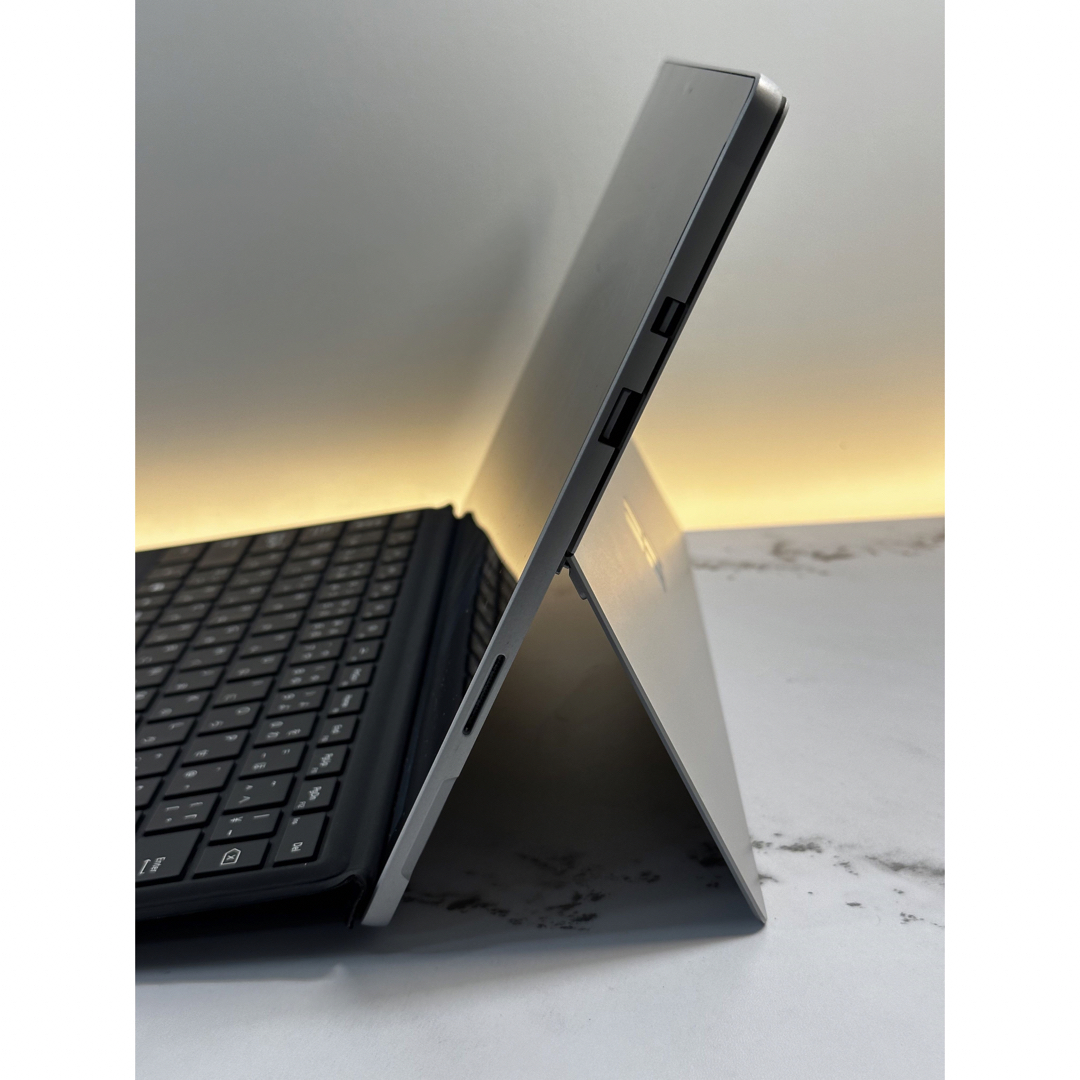 Microsoft - SIMフリー美品 Surface Pro5 LTE i5 8 SSD 256GBの通販 by