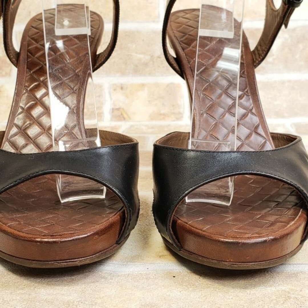 Bottega Veneta(ボッテガヴェネタ)のボッテガヴェネタ ☆ レザー ストラップ サンダル 37 イタリア製 黒 レディースの靴/シューズ(サンダル)の商品写真
