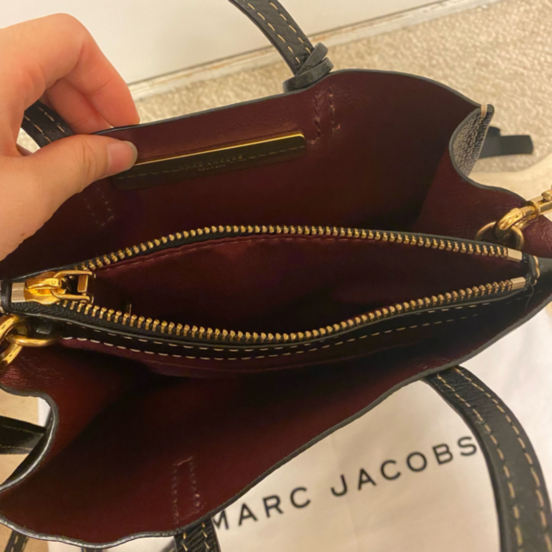 MARC JACOBS(マークジェイコブス)の美品❤︎MARC JACOBS The Grind Mini Tote ブラック レディースのバッグ(トートバッグ)の商品写真