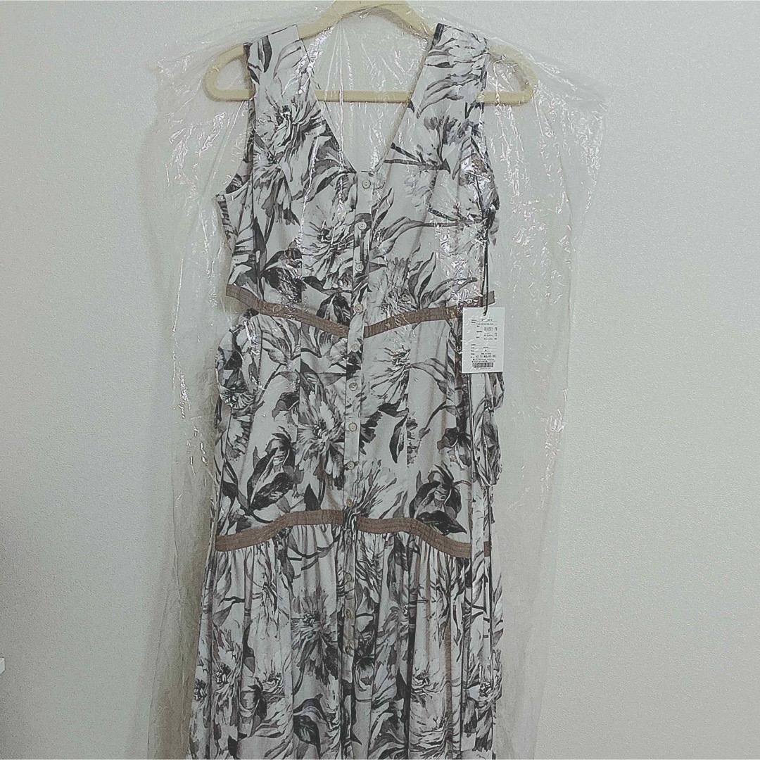 Floral Cut-Out Long Dress herlipto
