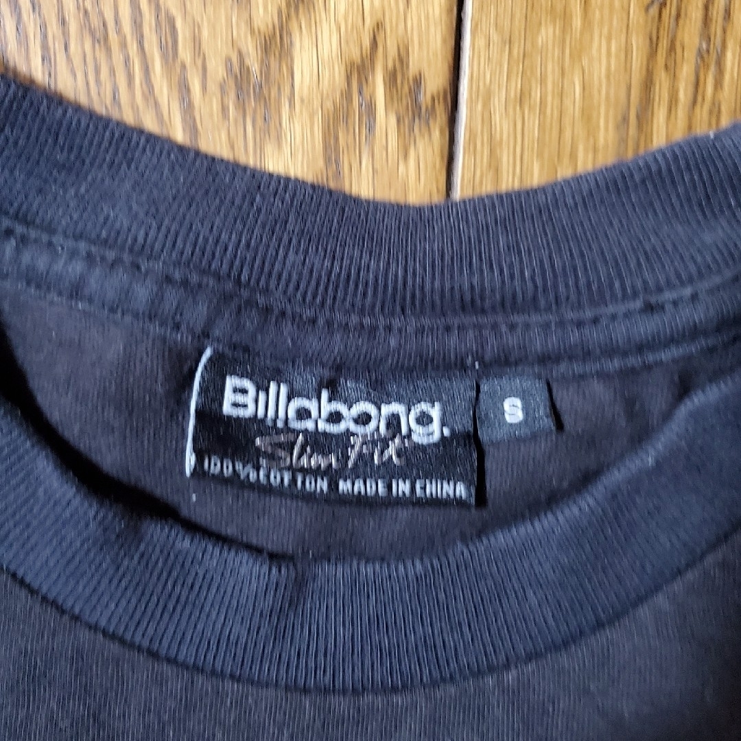 billabong(ビラボン)のビラボン◎ギターTシャツ◎サイズSくらい レディースのトップス(Tシャツ(半袖/袖なし))の商品写真