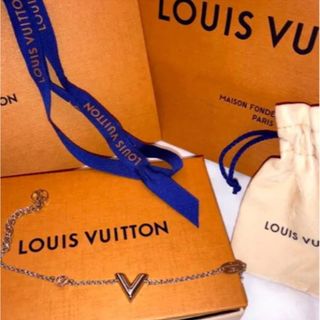 ルイヴィトン(LOUIS VUITTON)の「SALE」 LOUIS VUITTON ブレスレット・エセンシャル V (ブレスレット/バングル)