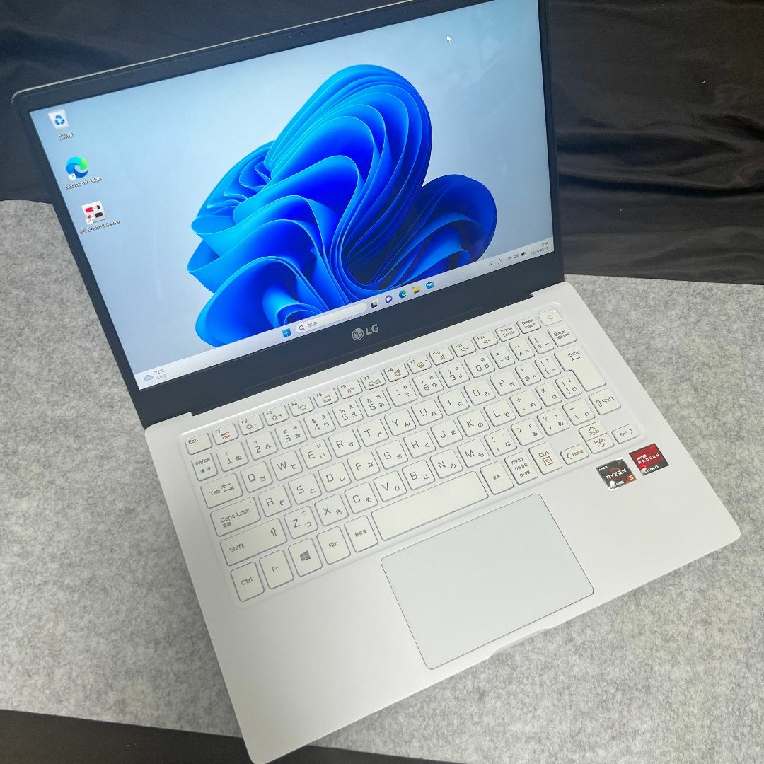 ノートPC LG PC13U70P /Ryzen5 4500U 8GB/512GB