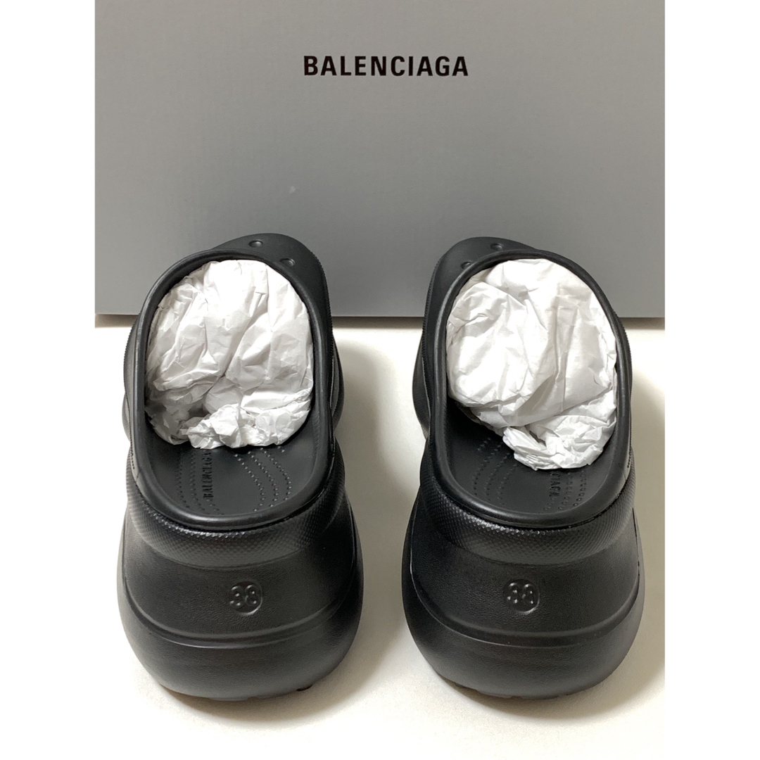 Balenciaga(バレンシアガ)の新品《 BALENCIAGA 》CROCS ミュール 38 バレンシアガ レディースの靴/シューズ(ミュール)の商品写真