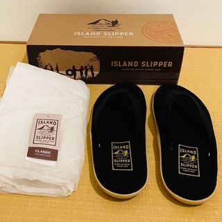 アイランドスリッパ(ISLAND SLIPPER)のアイランドスリッパ ULTRA-SUEDE ブラック27.0cm (サンダル)