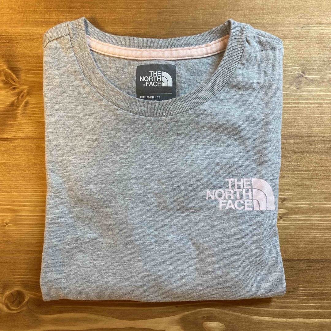 THE NORTH FACE(ザノースフェイス)の【即発送！】North Face Tシャツ レディース　XXS　XXSサイズ レディースのトップス(Tシャツ(半袖/袖なし))の商品写真