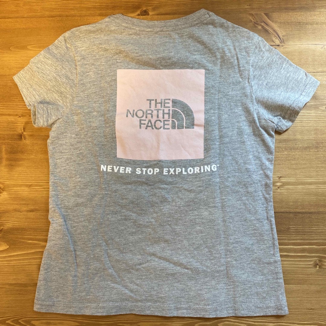 THE NORTH FACE(ザノースフェイス)の【即発送！】North Face Tシャツ レディース　XXS　XXSサイズ レディースのトップス(Tシャツ(半袖/袖なし))の商品写真